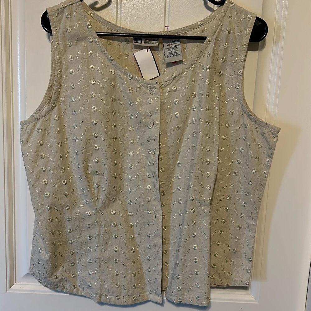 Sleeveless Button Up Blouse